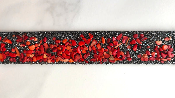 Pulsera Brazalete Ancha de Piedras Rojas y Nácar / Perlas Blancas