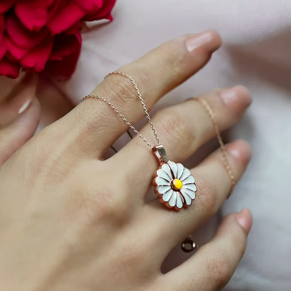 Daisy flower neckalce