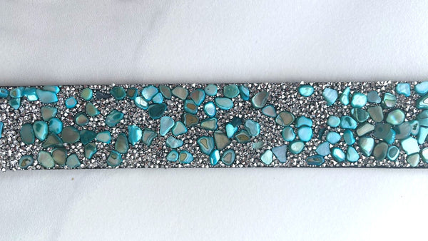 Pulsera Banda de Concha Marina Triturada y Micro Strass Plata